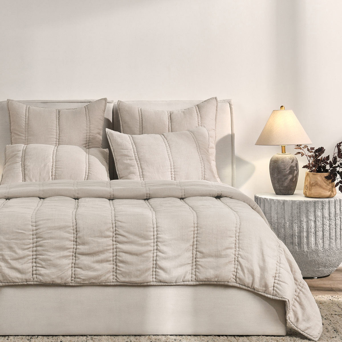 Rowen Quilt Collection