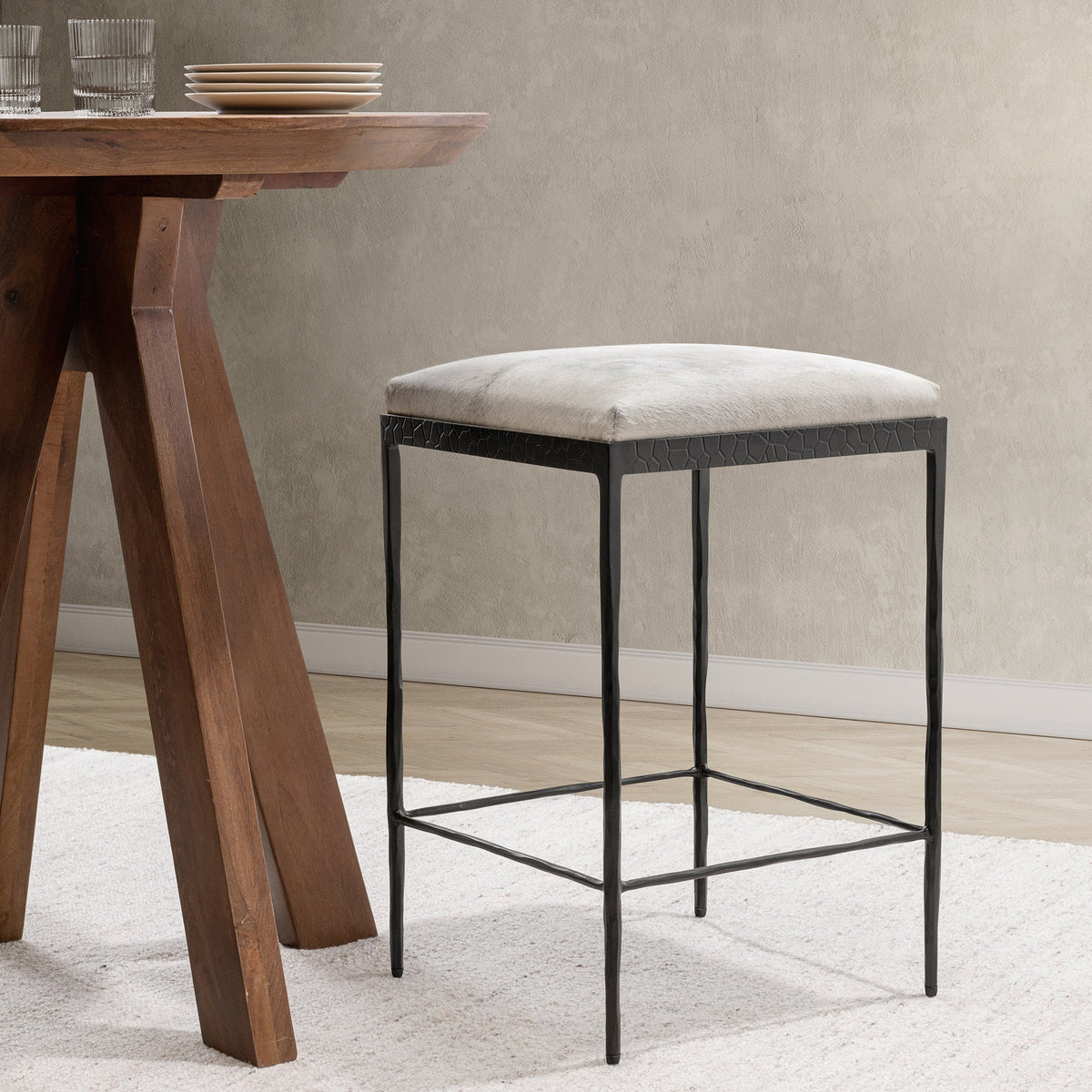 Backless Bar & Counter Stools