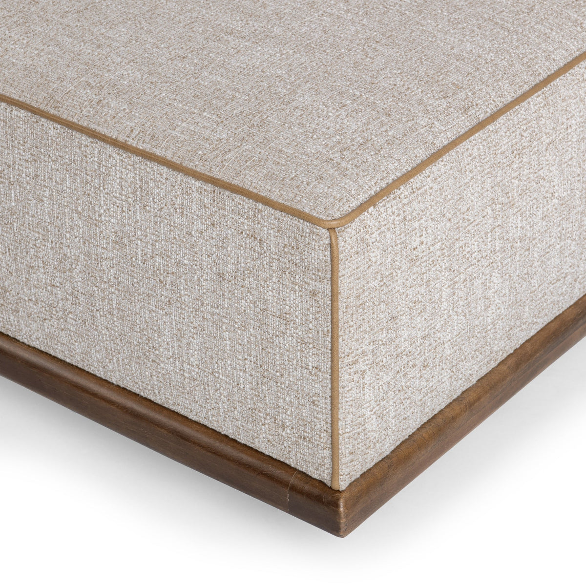 Ellerie Ottoman