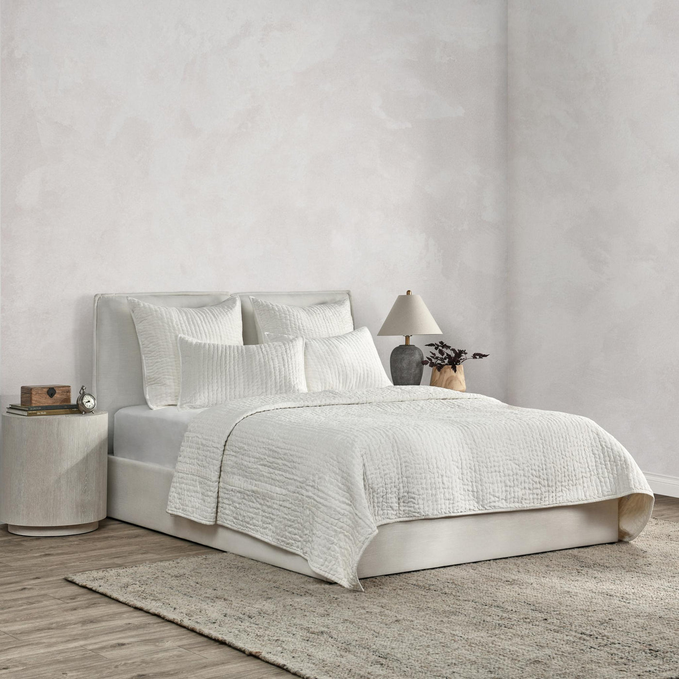Bari Velvet Quilt Collection