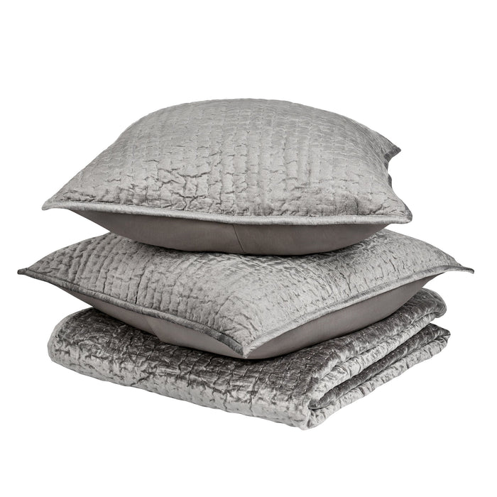 Bari Velvet Quilt Collection