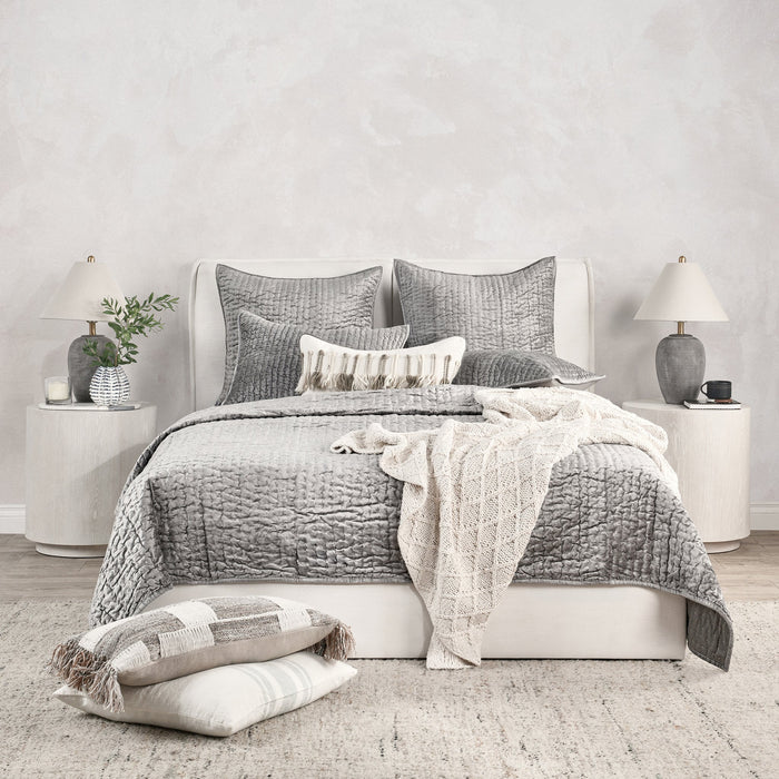 Bari Velvet Quilt Collection