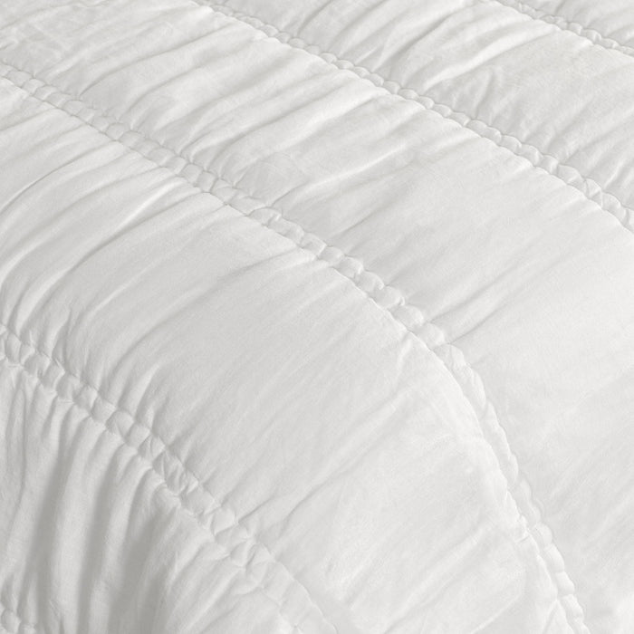 Rowen Quilt Collection