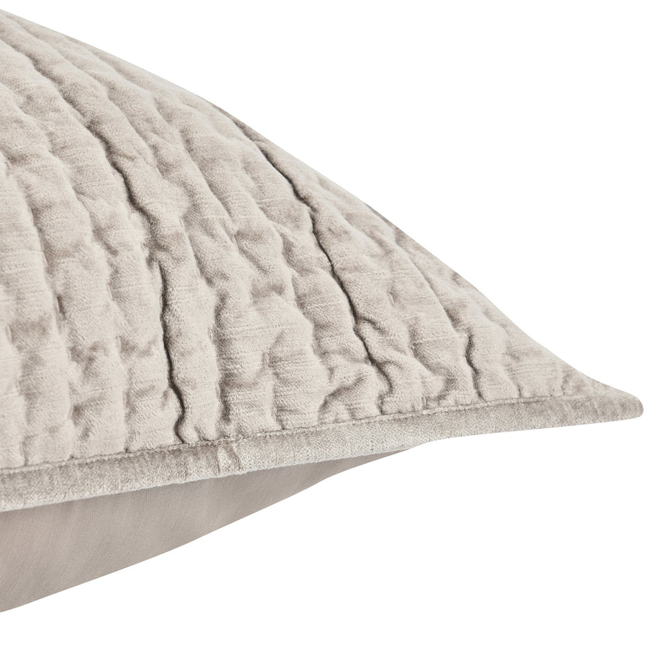 Bari Velvet Quilt Collection
