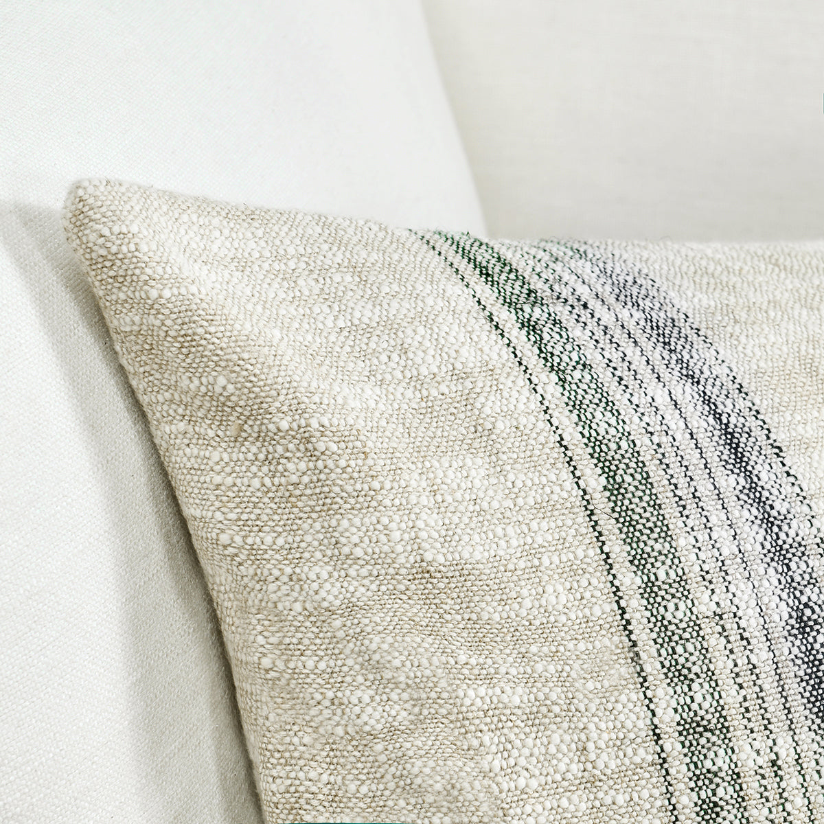 RP Ria Pillow