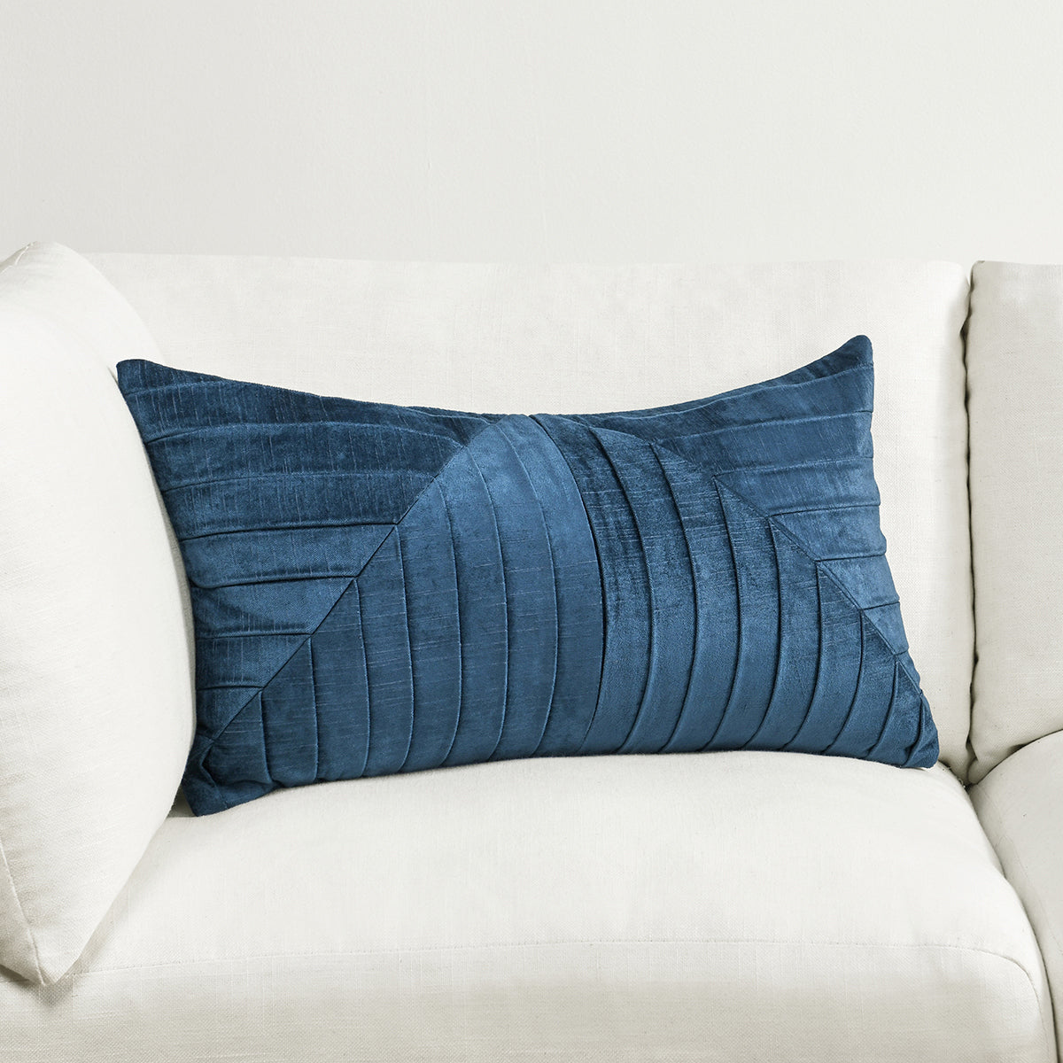 SV Aubrey Pillow