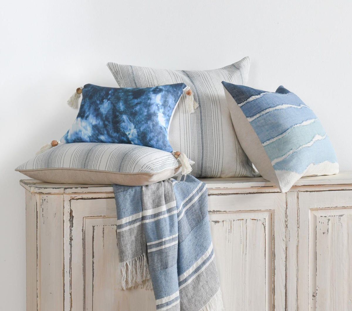 ST Theta Pillow