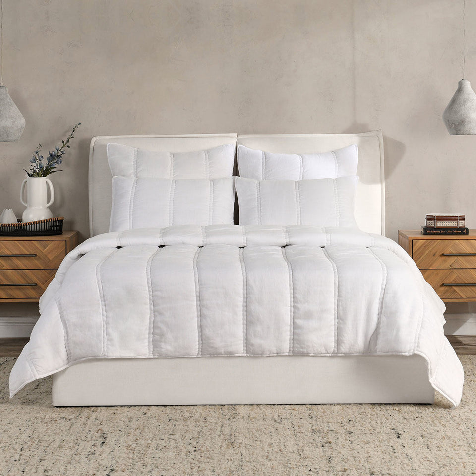 Rowen Quilt Collection