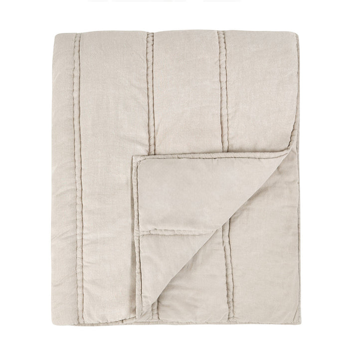 Rowen Quilt Collection