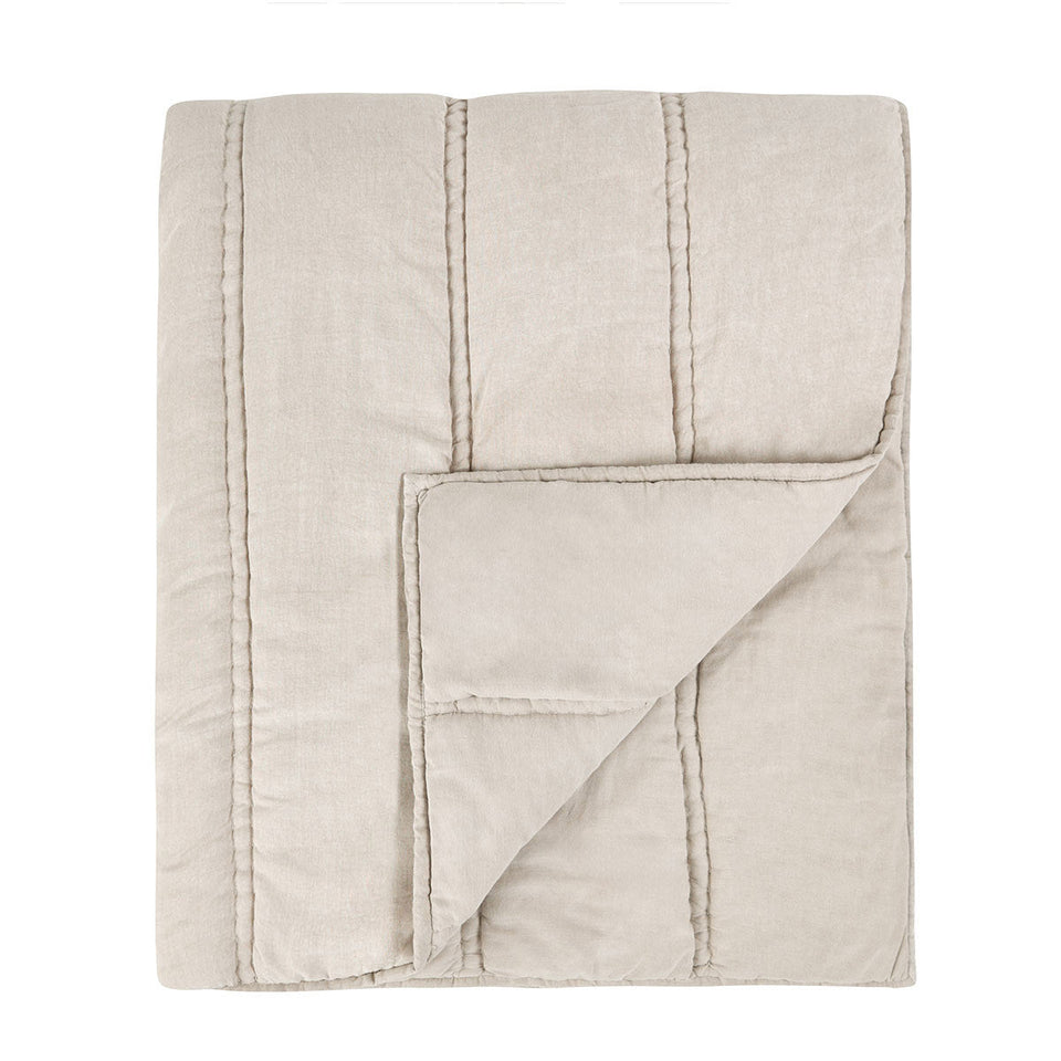 Rowen Quilt Collection