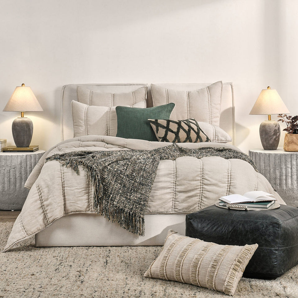 Rowen Quilt Collection