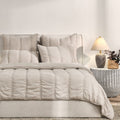 Rowen Quilt Collection