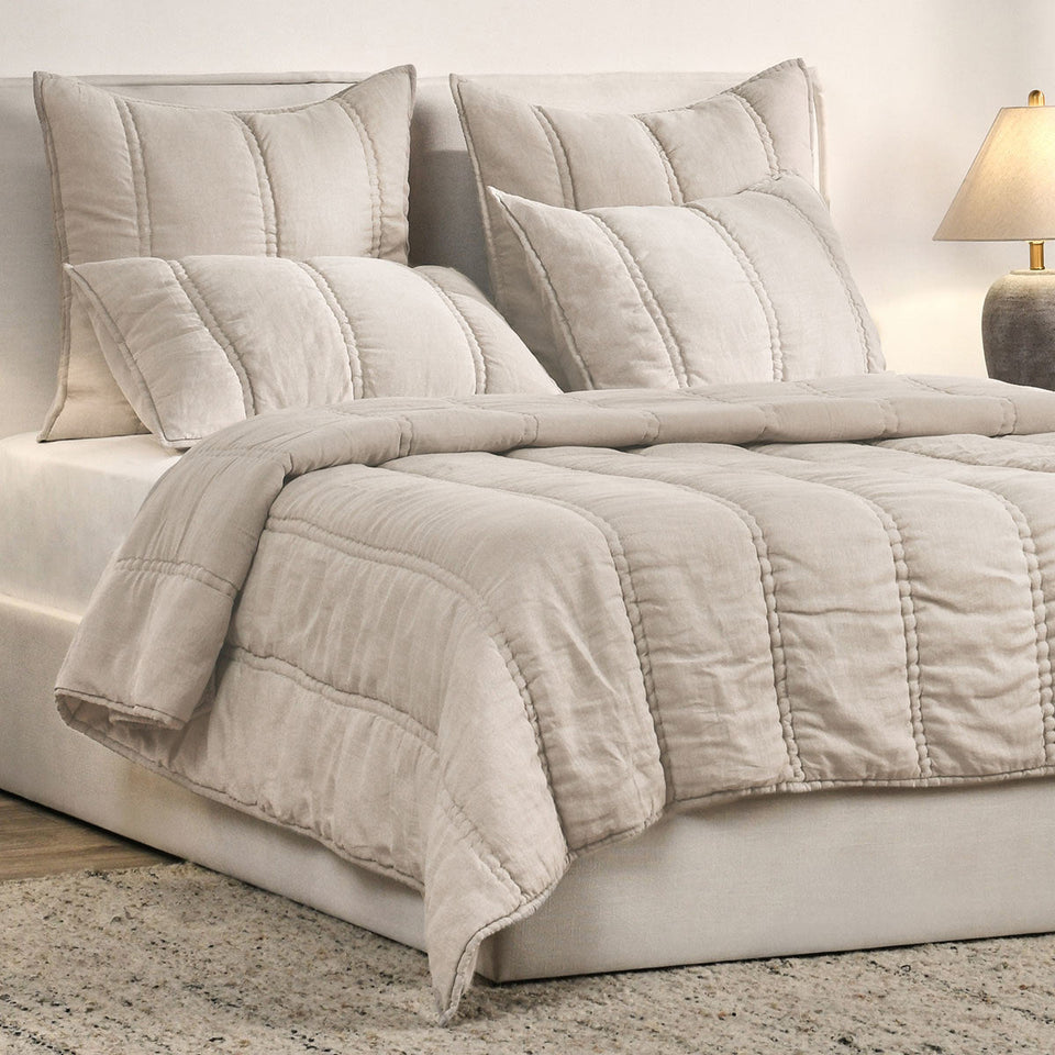 Rowen Quilt Collection