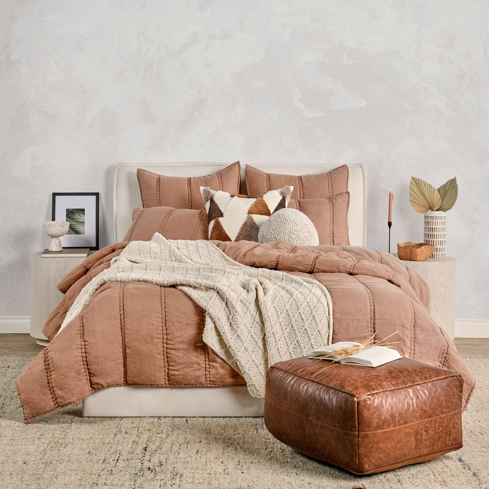 Rowen Quilt Collection