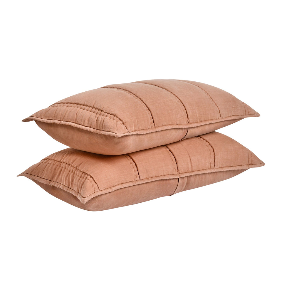 Rowen Quilt Collection