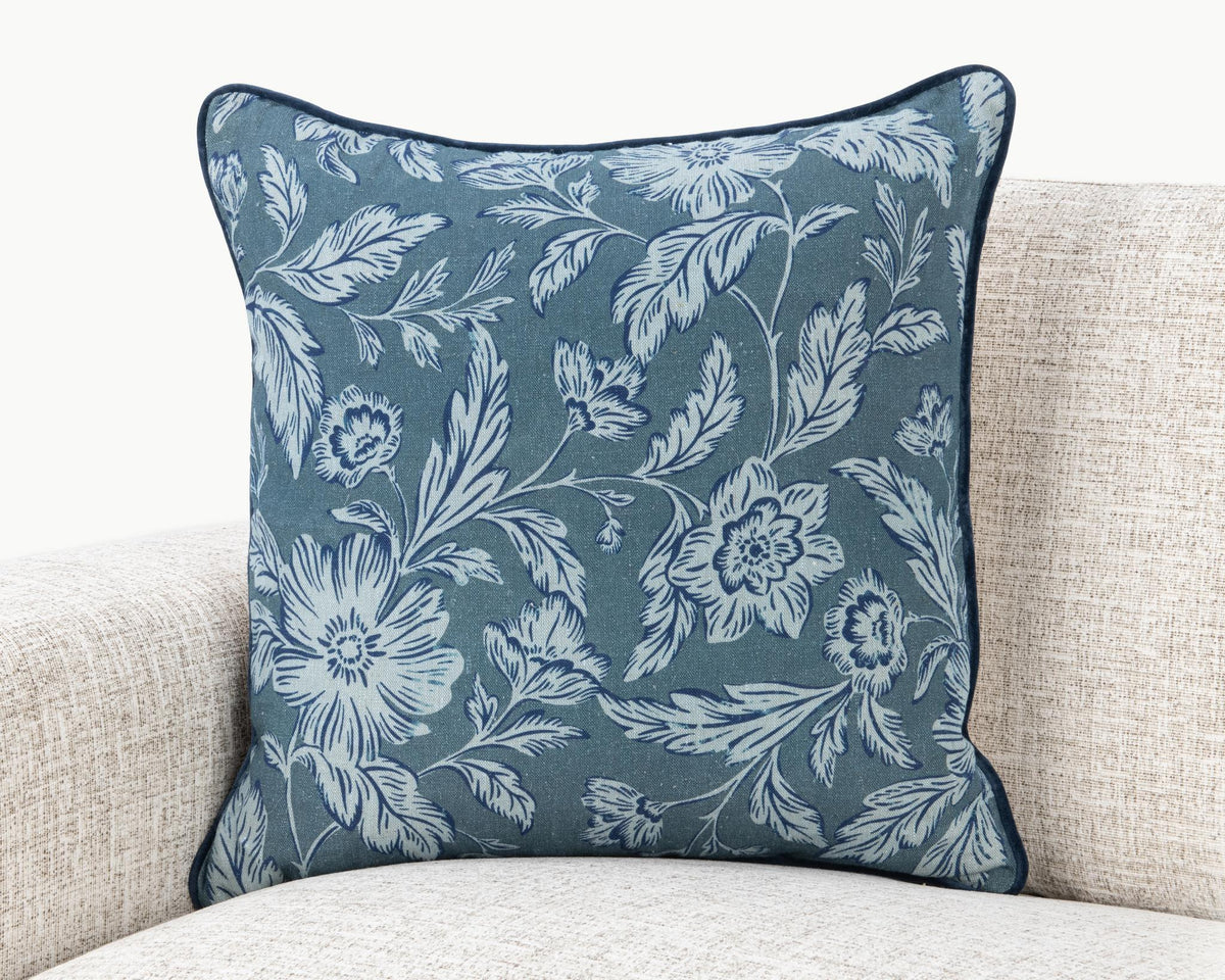 NV Davenport Pillow