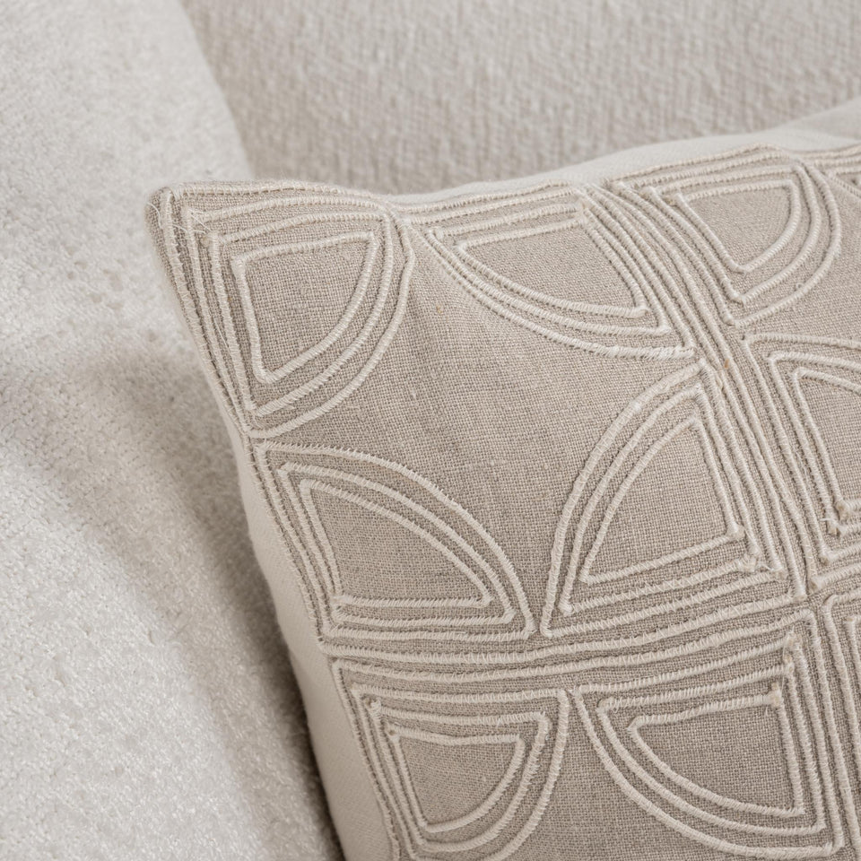 VC Elea Pillow