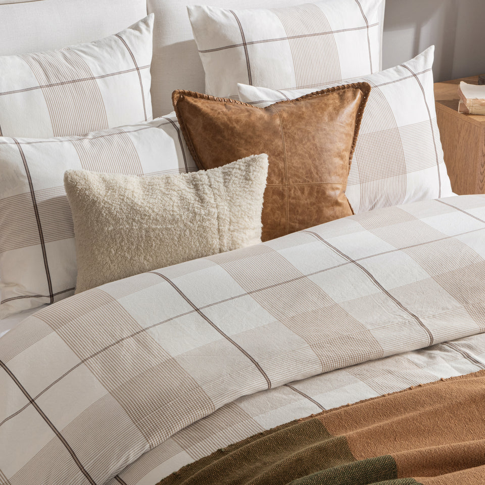 Hanson Duvet Collection