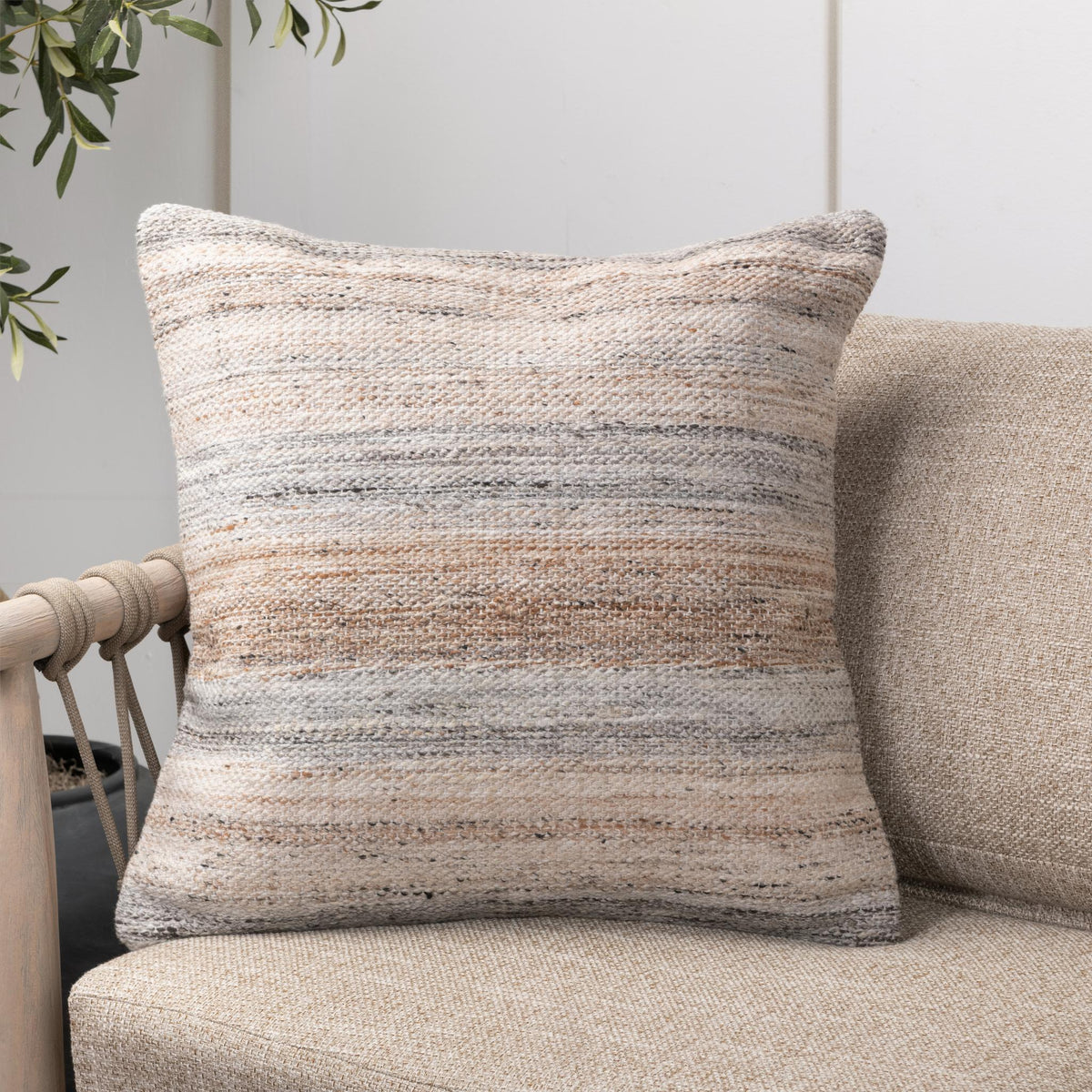 Performance Plateau Pillow
