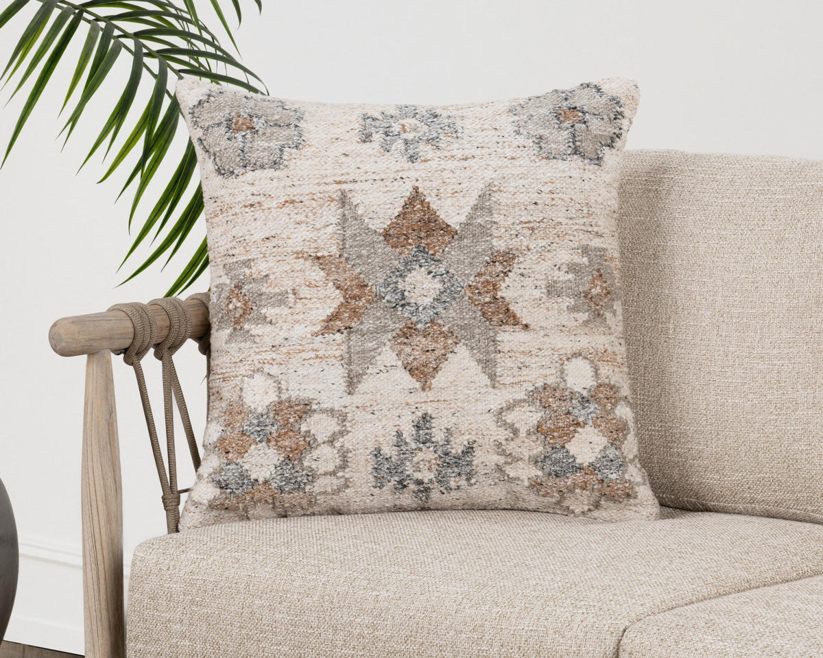 Performance Ardeth Pillow